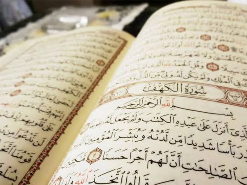 خطاط هندي ينفذ أطول مصحف بخط اليد آملاً بدخول غينيس